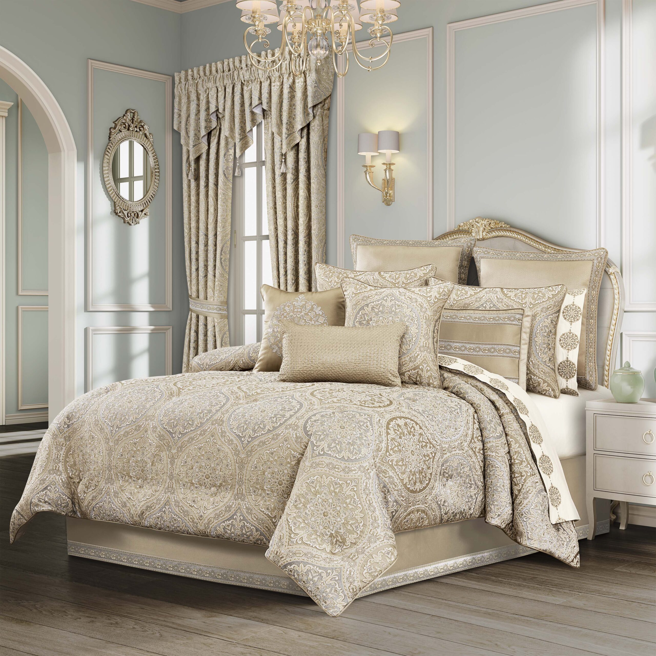 RomeroPearl4PieceComforterSet-1.jpg